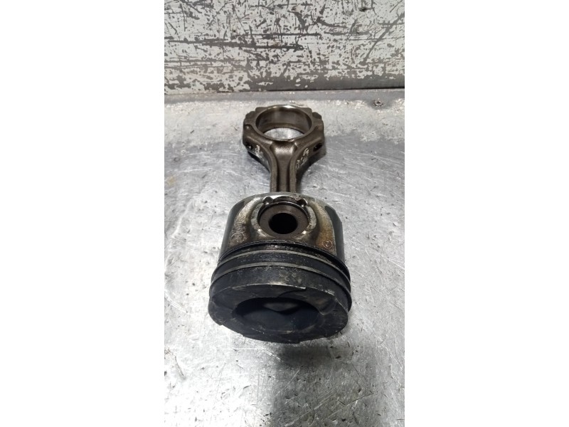 Recambio de piston para mitsubishi outlander (gf0) motion 4wd referencia OEM IAM   
