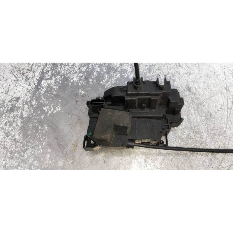 Recambio de motor cierre centralizado trasero izquierdo para renault clio iii confort expression referencia OEM IAM   