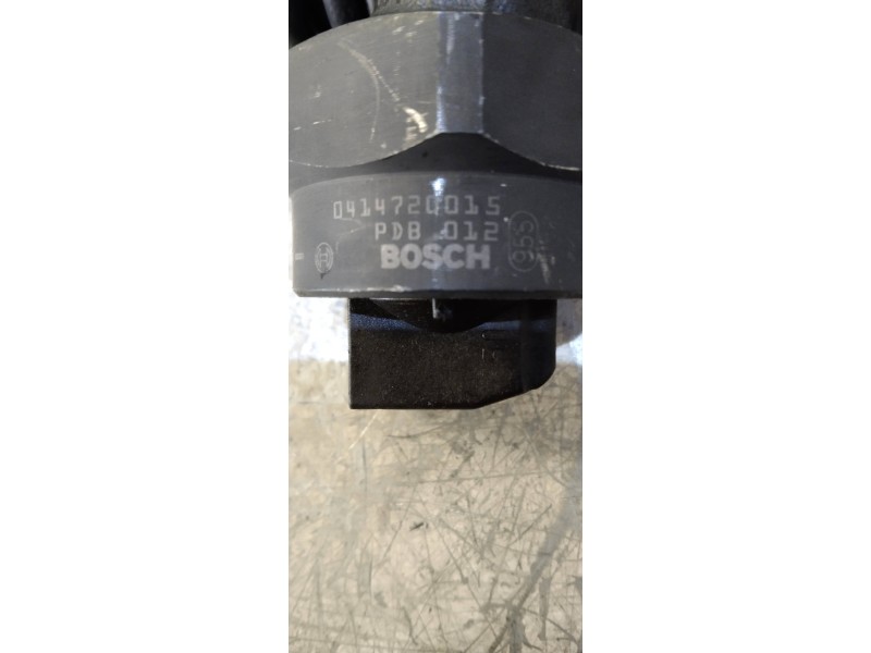 Recambio de inyector para volkswagen golf iv berlina (1j1) conceptline referencia OEM IAM 038130073 0414720015 