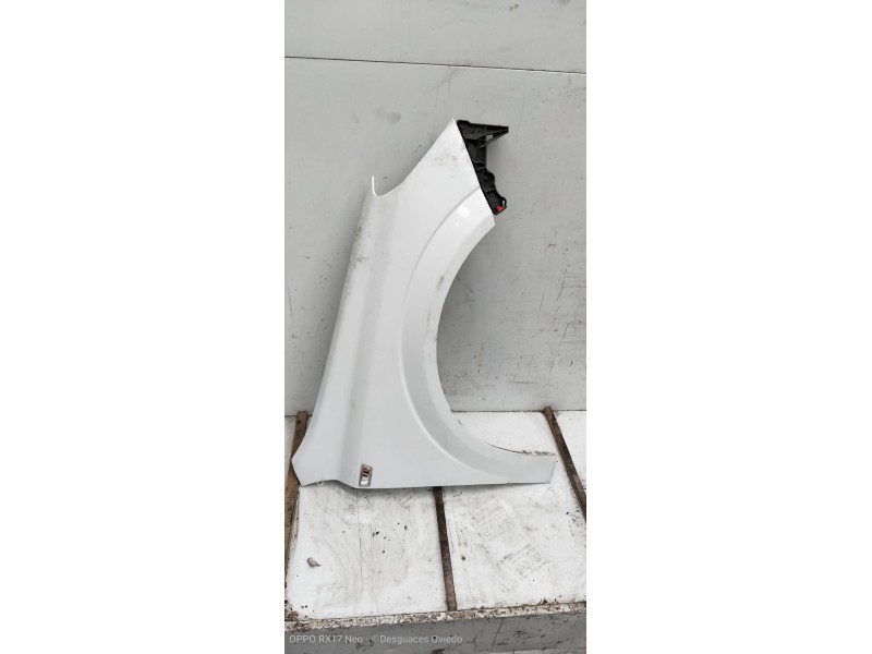 Recambio de aleta delantera derecha para opel astra gtc 1.9 cdti referencia OEM IAM   