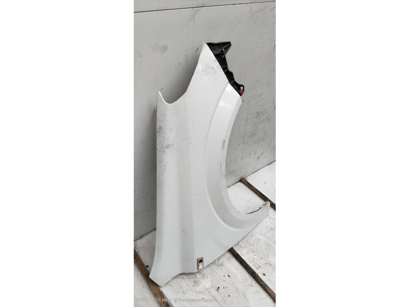 Recambio de aleta delantera derecha para opel astra gtc 1.9 cdti referencia OEM IAM   