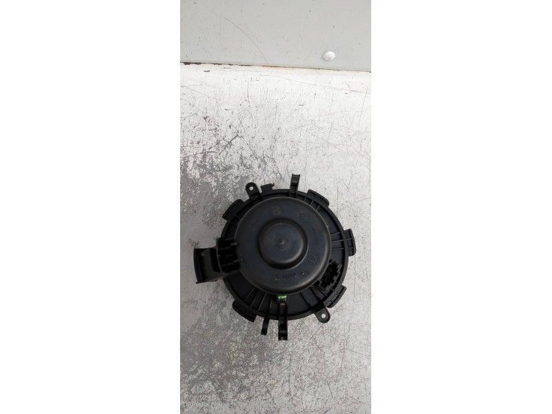 Recambio de motor calefaccion para renault mascott fg 160. 35/55/65 cabina individual referencia OEM IAM   
