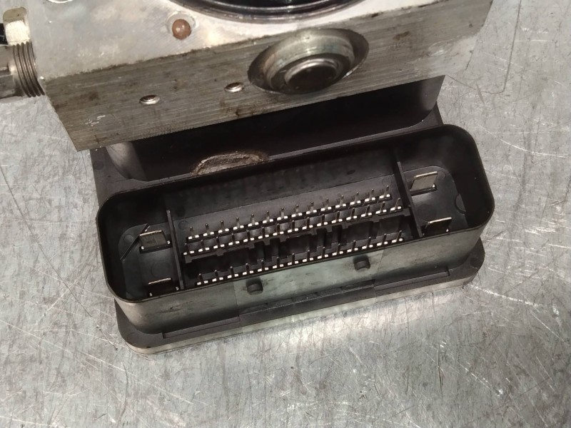 Recambio de abs para volvo s40 berlina 2.0 d kinetic referencia OEM IAM 10096004253 30742665AA 30742654 4N512C405GA