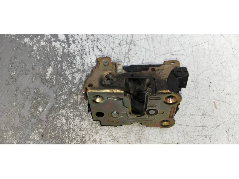 Recambio de motor cierre centralizado delantero izquierdo para renault mascott fg 160. 35/55/65 cabina individual referencia OEM