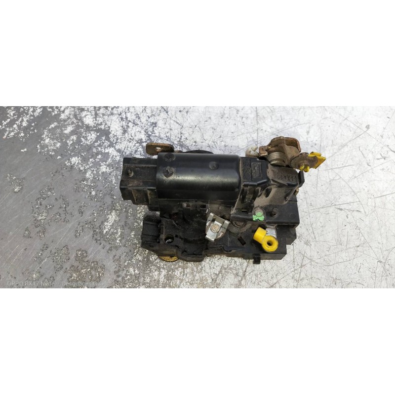 Recambio de motor cierre centralizado delantero izquierdo para renault mascott fg 160. 35/55/65 cabina individual referencia OEM