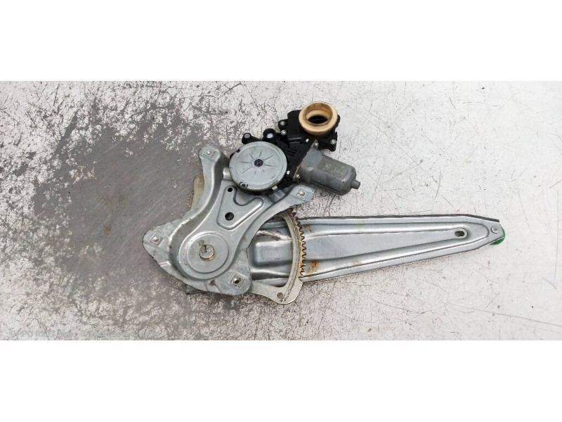 Recambio de elevalunas trasero izquierdo para toyota auris active referencia OEM IAM 8570102010  5P