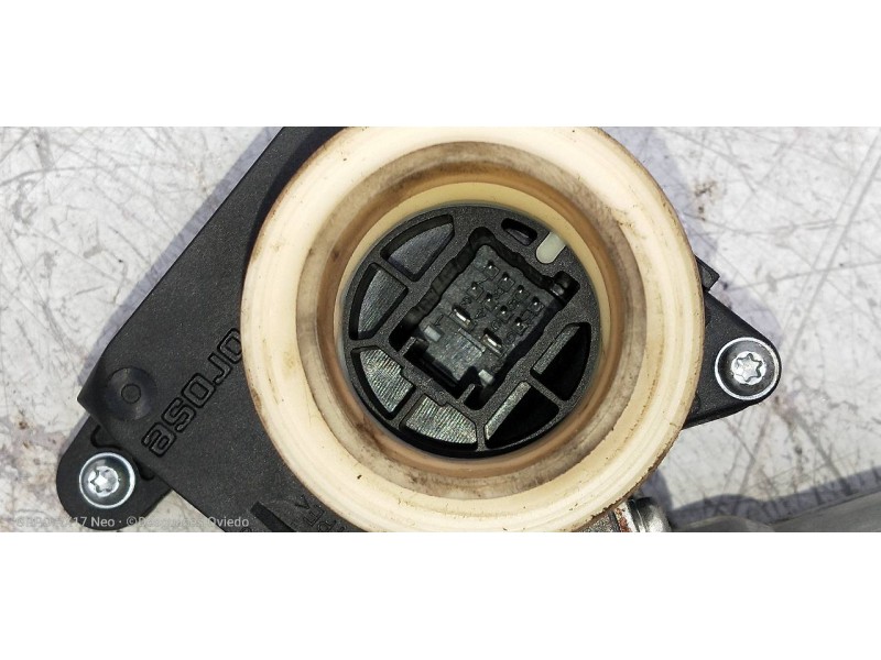 Recambio de elevalunas trasero izquierdo para toyota auris active referencia OEM IAM 8570102010  5P