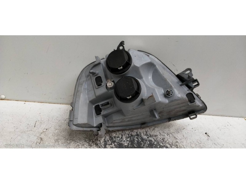 Recambio de faro izquierdo para renault mascott fg 160. 35/55/65 cabina individual referencia OEM IAM   