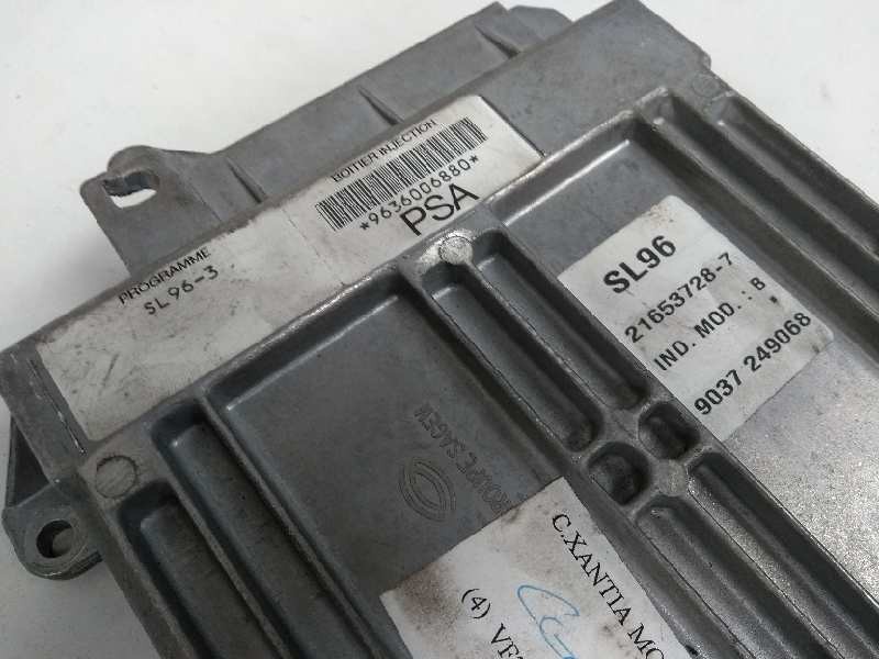 Recambio de centralita motor uce para citroen xantia berlina 1.8 16v cat (lfy / xu7jp4) referencia OEM IAM 9636006880 SL963 2165