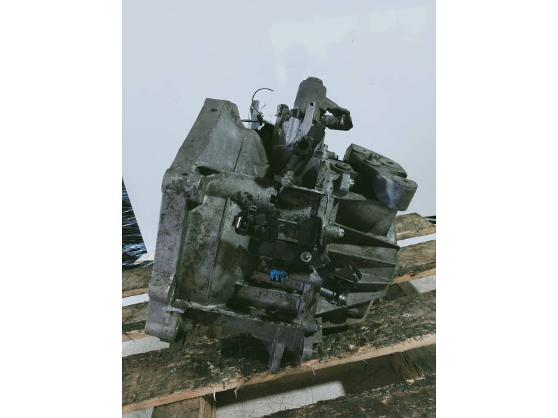 Recambio de caja cambios para opel astra gtc 1.9 cdti referencia OEM IAM M32 50260297H4 6V