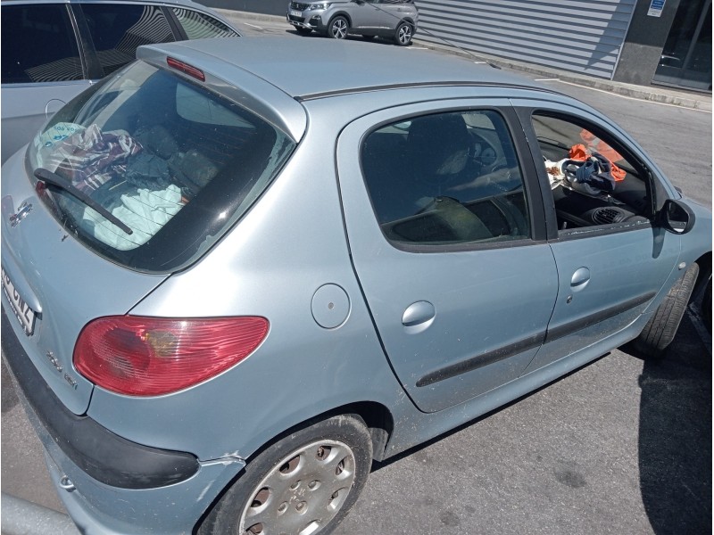 peugeot 206 berlina del año 2003