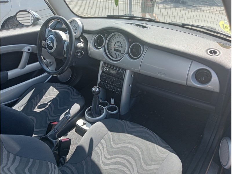 mini mini (r50,r53) del año 2001