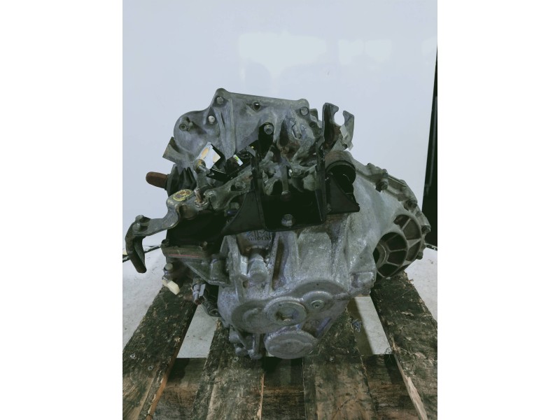 Recambio de caja cambios para toyota auris active referencia OEM IAM 14A03752  6V