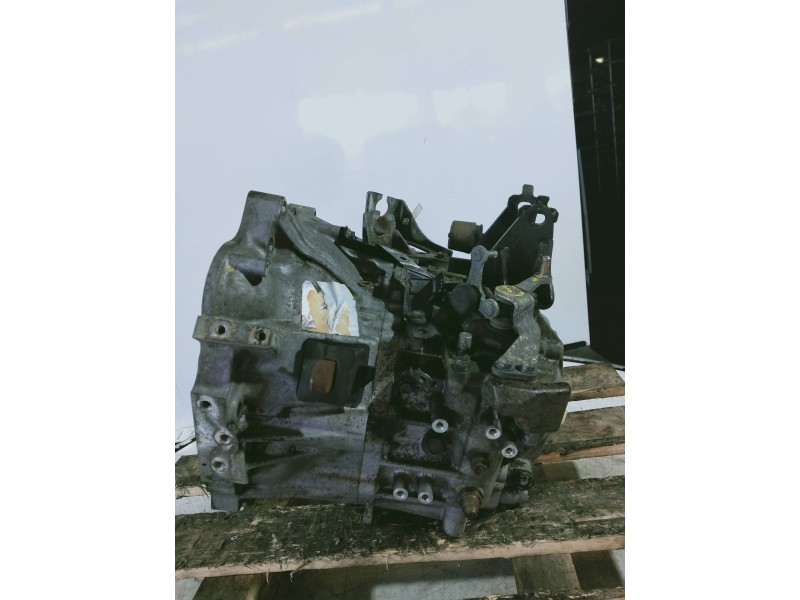 Recambio de caja cambios para toyota auris active referencia OEM IAM 14A03752  6V