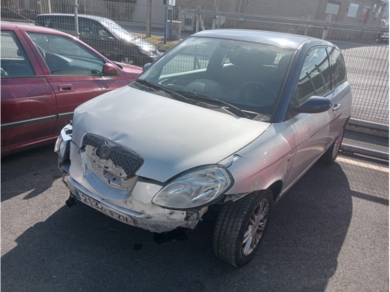 lancia ypsilon (101) del año 2008