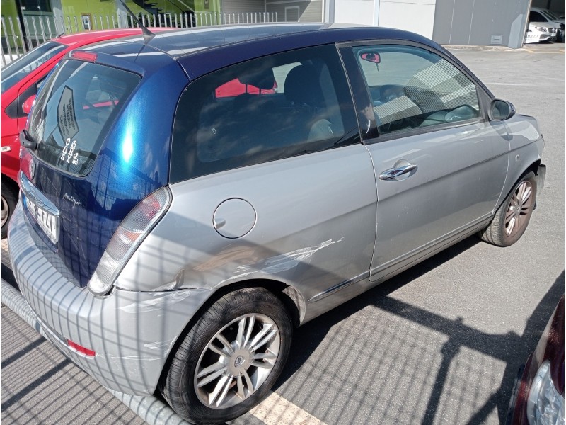 lancia ypsilon (101) del año 2008