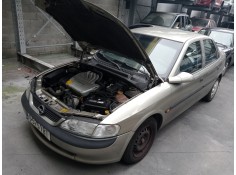 opel vectra b berlina del año 1996