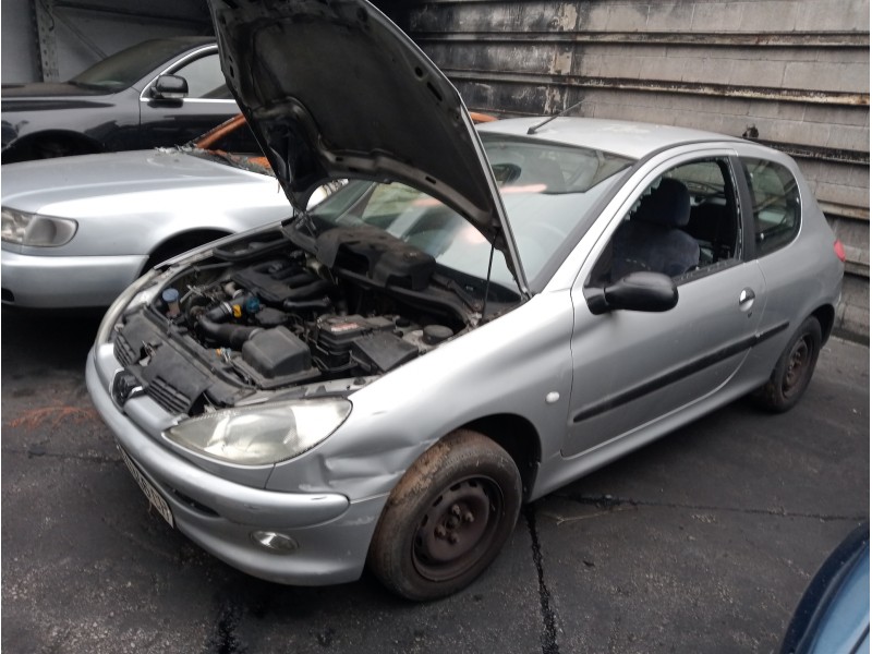 peugeot 206 berlina del año 2000 peugeot 206 berlina del año 2000