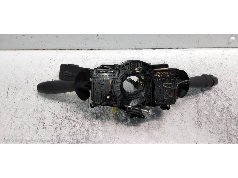 Recambio de mando luces para renault mascott fg 160. 35/55/65 cabina individual referencia OEM IAM 8200251704  