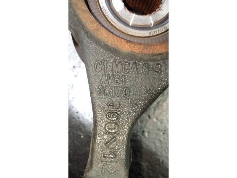 Recambio de mangueta delantera derecha para ford focus lim. (cb8) sport referencia OEM IAM AV613K170C1  