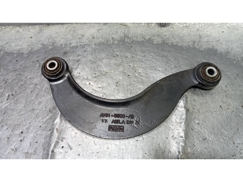 Recambio de brazo suspension superior trasero derecho para ford focus lim. (cb8) sport referencia OEM IAM AV615500AB  