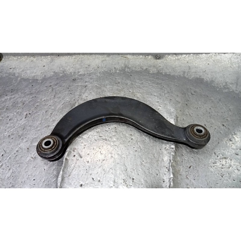 Recambio de brazo suspension superior trasero izquierdo para ford focus lim. (cb8) sport referencia OEM IAM AV615500AB  