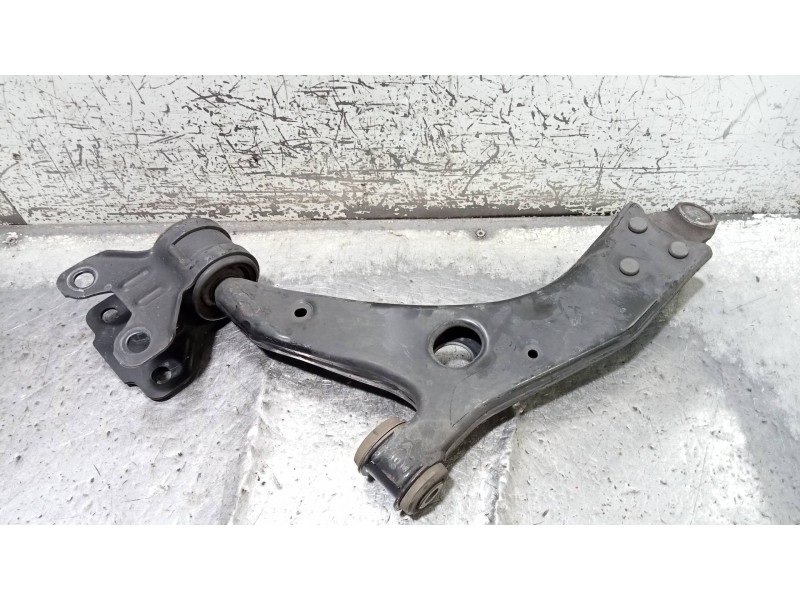 Recambio de brazo suspension inferior delantero derecho para ford focus lim. (cb8) sport referencia OEM IAM   