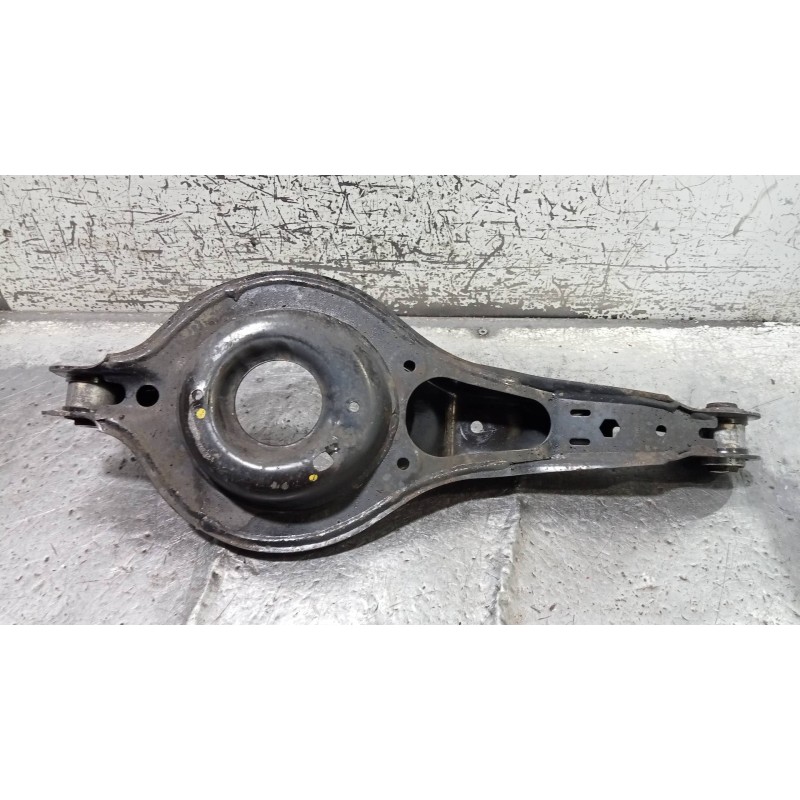 Recambio de brazo suspension inferior trasero derecho para ford focus lim. (cb8) sport referencia OEM IAM   