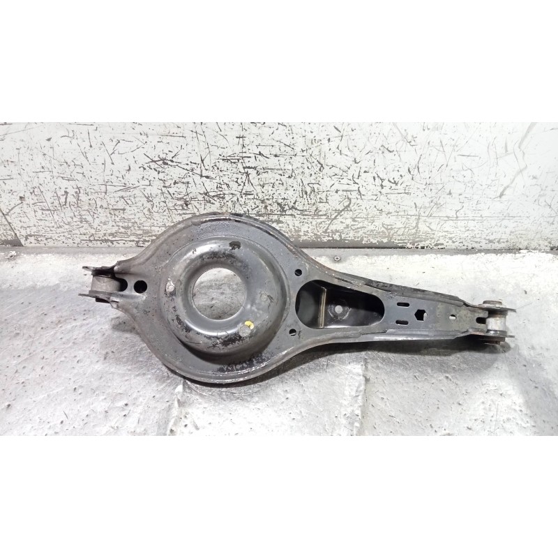 Recambio de brazo suspension inferior trasero izquierdo para ford focus lim. (cb8) sport referencia OEM IAM   