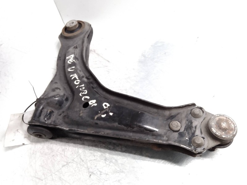 Recambio de brazo suspension inferior delantero derecho para mercedes vito (w638) caja cerrada referencia OEM IAM   