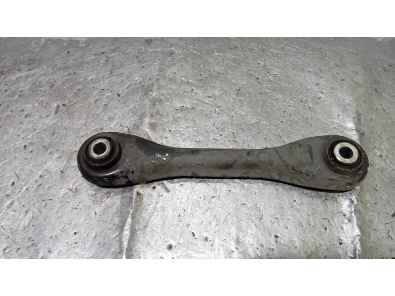 Recambio de brazo suspension superior trasero izquierdo para ford focus lim. (cb8) sport referencia OEM IAM   