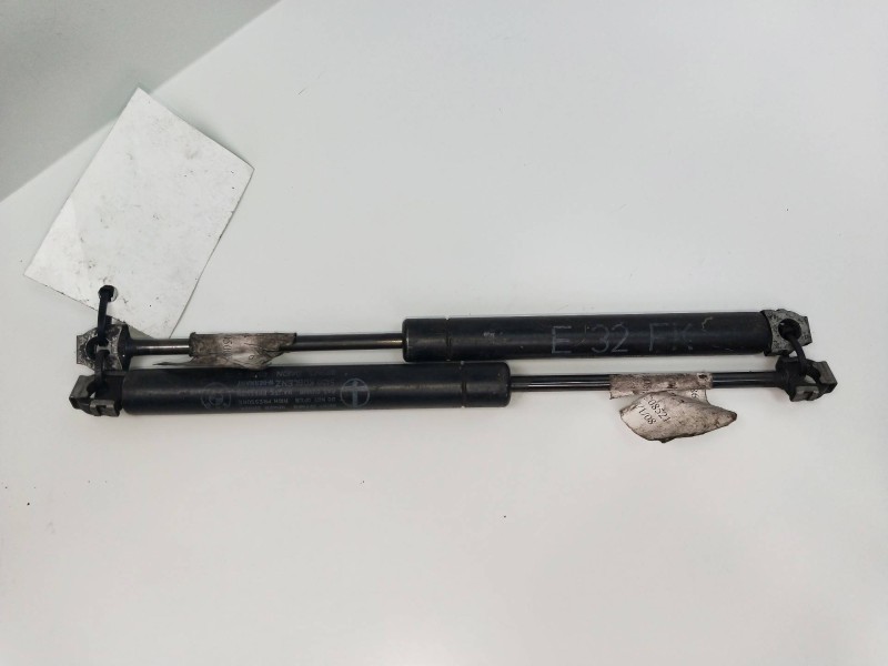 Recambio de amortiguadores capo para bmw serie 7 (e32) 5.0 v12 cat referencia OEM IAM 51231908465  