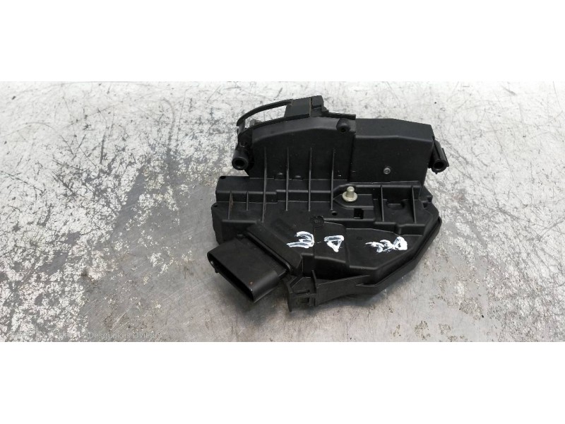 Recambio de motor cierre centralizado delantero derecho para ford focus lim. business referencia OEM IAM BM5AA21812BG 921760106 