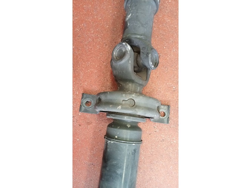 Recambio de transmision central para iveco daily furgón fg h2 33 s ... v batalla 3520 referencia OEM IAM 5801681709 228160153 
