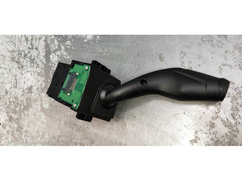 Recambio de mando luces para ford focus lim. business referencia OEM IAM AV6T13335AE  