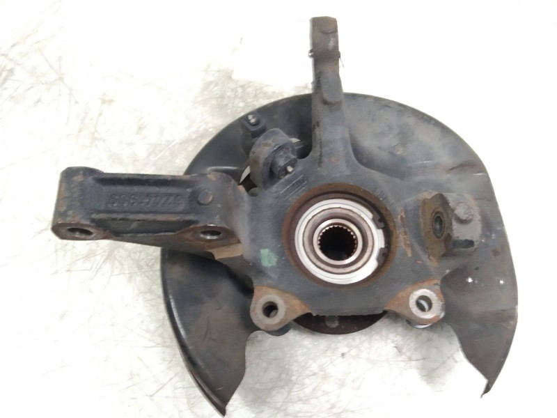 Recambio de mangueta delantera derecha para fiat croma (182) i.e. referencia OEM IAM   