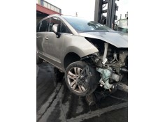 peugeot 5008 del año 2012 2