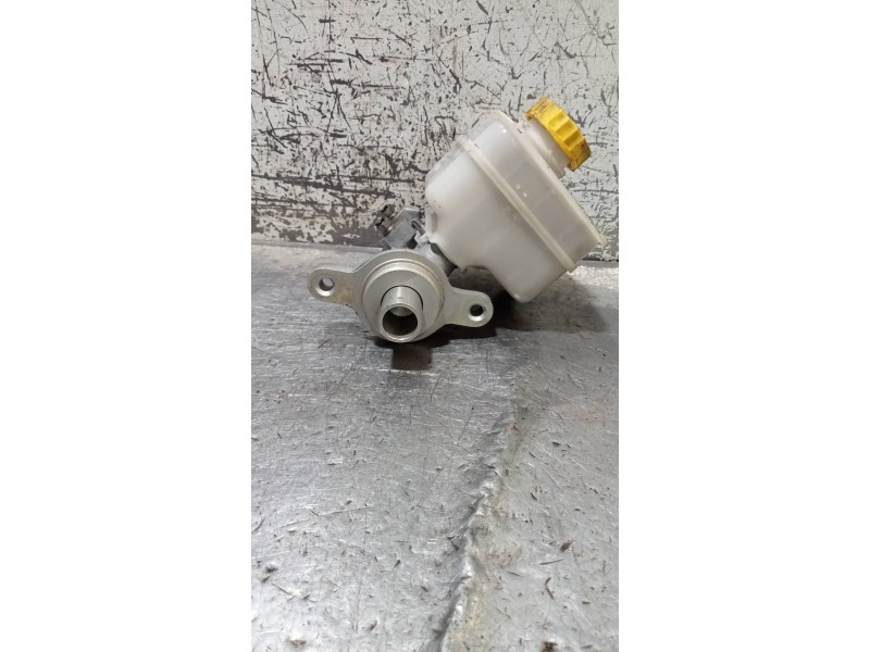 Recambio de bomba freno para iveco daily furgón fg h2 33 s ... v batalla 3520 referencia OEM IAM 0204Y24460  