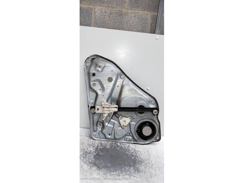 Recambio de elevalunas trasero izquierdo para volkswagen passat berlina (3b2) highline referencia OEM IAM 3B5839751AT  