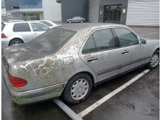 mercedes clase e (w210) berlina diesel del año 2000 2