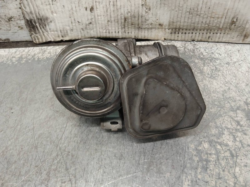 Recambio de valvula egr para bmw serie 5 berlina (e60) 520d referencia OEM IAM 70045000 7804380 