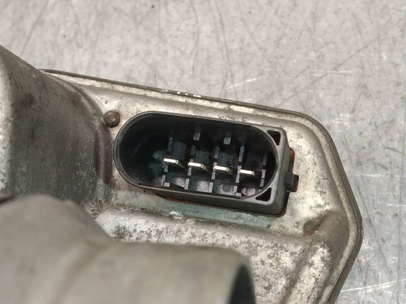 Recambio de valvula egr para bmw serie 5 berlina (e60) 520d referencia OEM IAM 70045000 7804380 