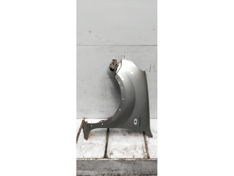 Recambio de aleta delantera izquierda para renault kangoo (f/kc0) authentique 4x4 referencia OEM IAM   