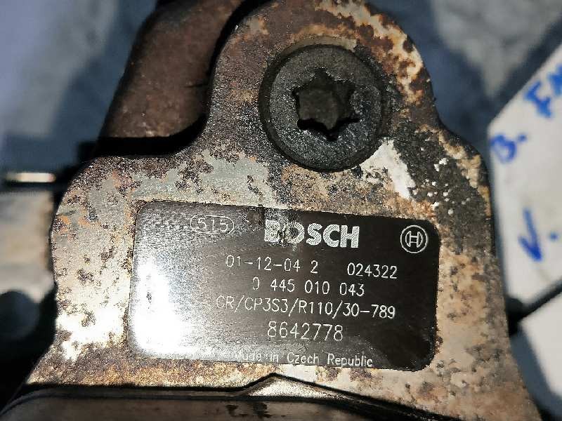 Recambio de bomba inyeccion para volvo s60 berlina d5 referencia OEM IAM 0445010043 BOSCH 