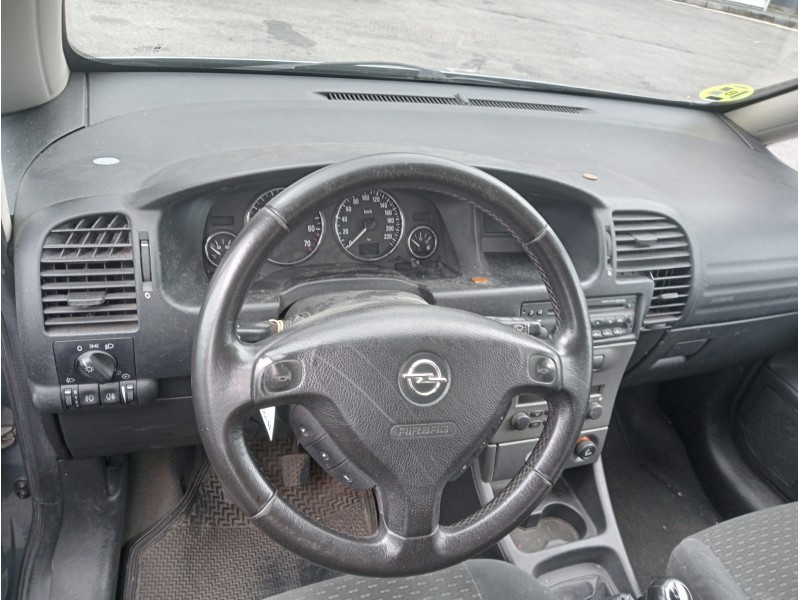 opel zafira a del año 2003