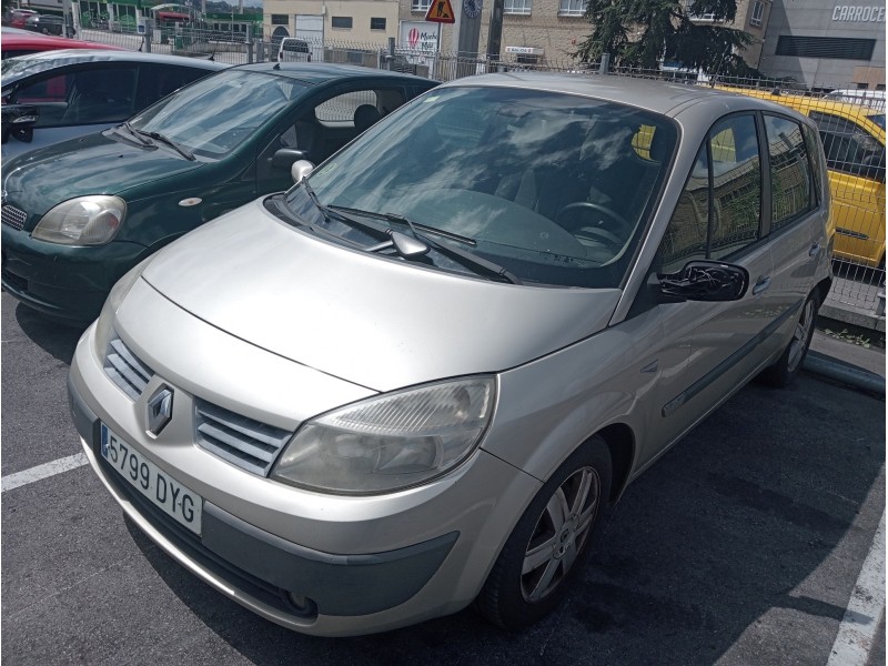 renault scenic ii del año 2006