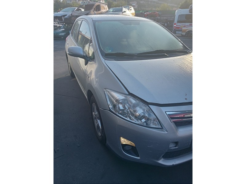 toyota auris del año 2010