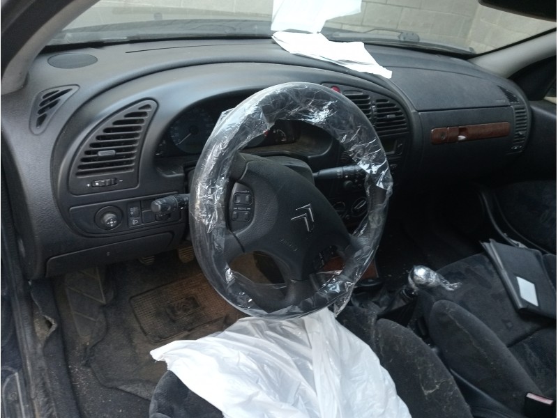 citroen xsara berlina del año 2001