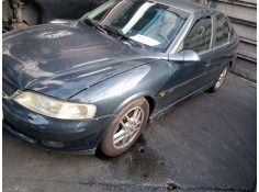 opel vectra b berlina del año 2000