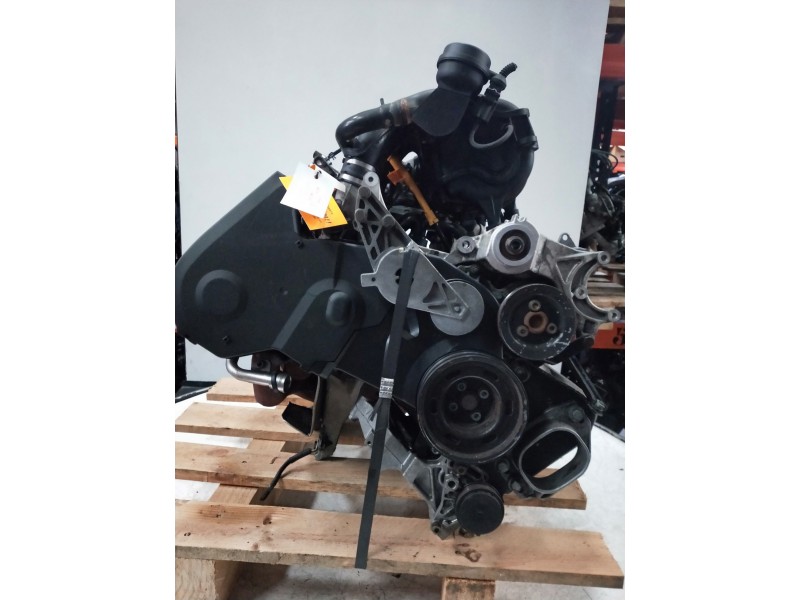 Recambio de motor completo para audi a4 berlina (b5) 1.8 referencia OEM IAM AVV 003747 